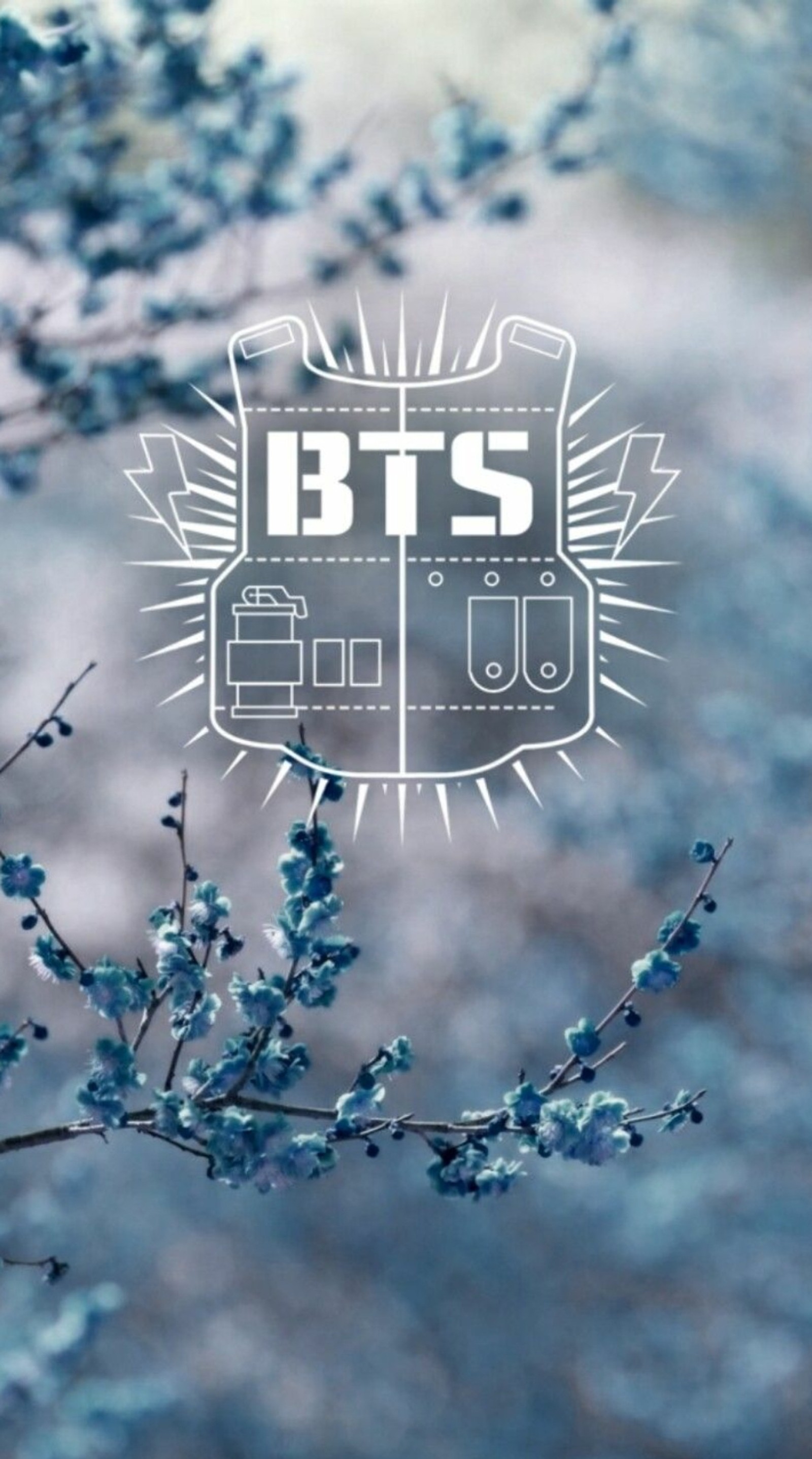 Um close em uma árvore com um monte de flores (bts, logotipo)