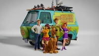 La Mystery Machine et la bande emblématique de Scooby-Doo : Scooby, Fred, Velma, Shaggy et Daphne, prêts pour une nouvelle aventure.