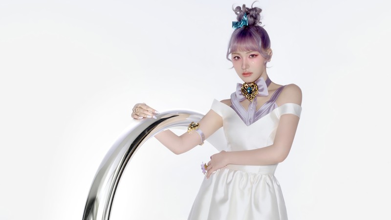 Araffe girl in a white dress posing with a metal object (ive, kpop, 아이브, korean, girl group)