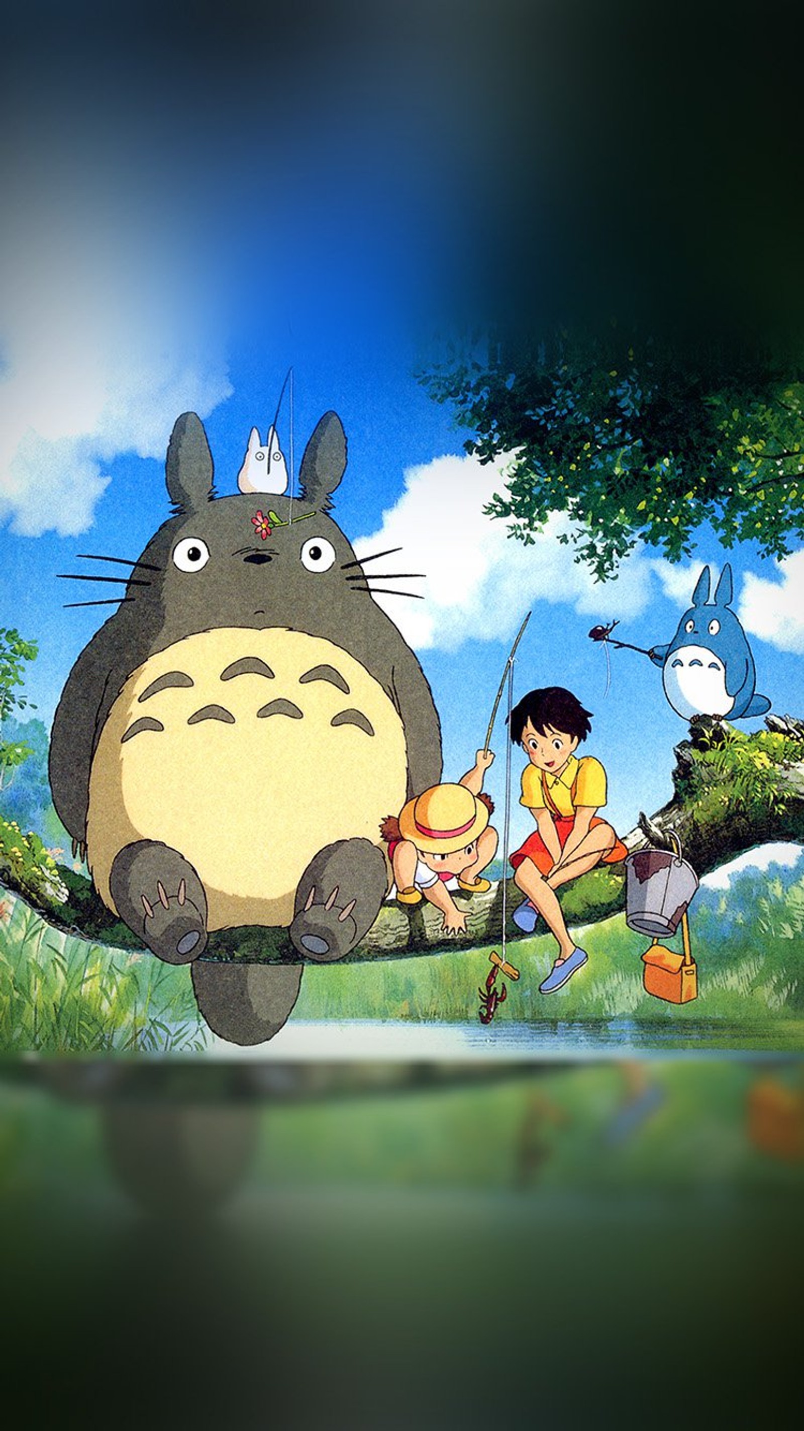 Des personnages d'anime assis sur une branche d'arbre avec un garçon qui pêche (ghibli, mon voisin totoro, totoro)