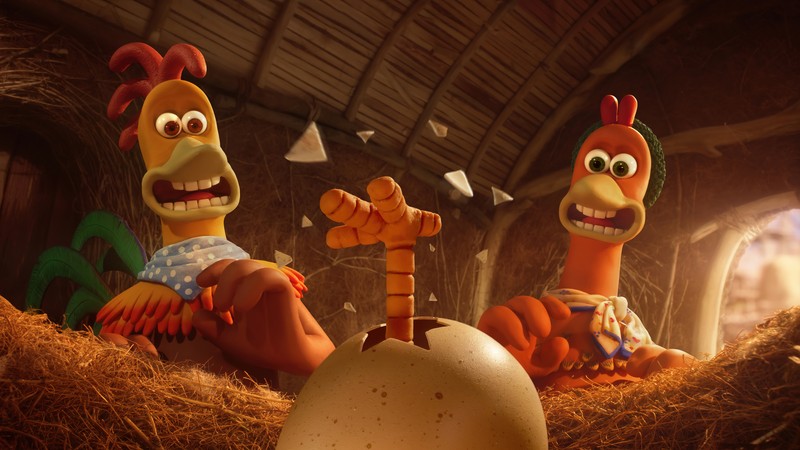 Крупный план курицы и куриного яйца в сарае. (chicken run 2, фильм, 2023)