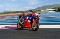 2022 Honda CBR1000RR-R Fireblade SP auf der Rennstrecke