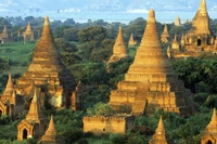 Antike Pagoden von Bagan: Ein majestätisches archäologisches Wahrzeichen