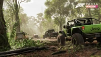 Jeep compitiendo a través de exuberante terreno todoterreno en Forza Horizon 5