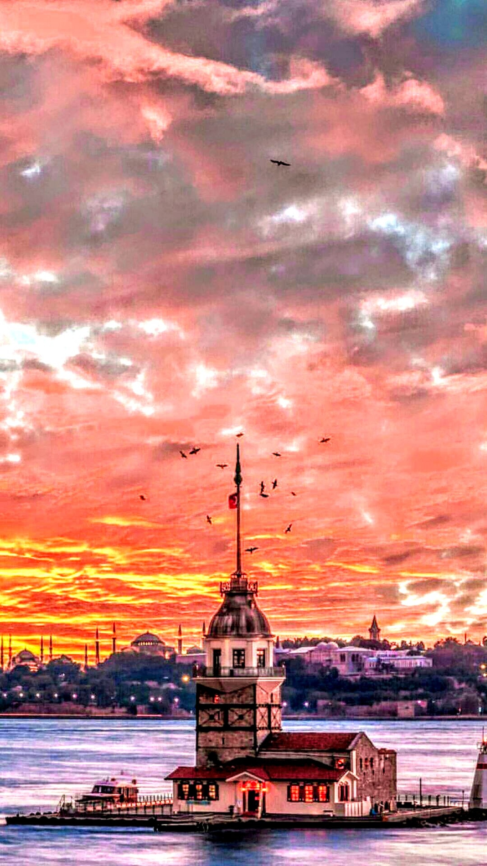 Descargar fondo de pantalla iglesia, ciudades, ciudad, deniz, estambul