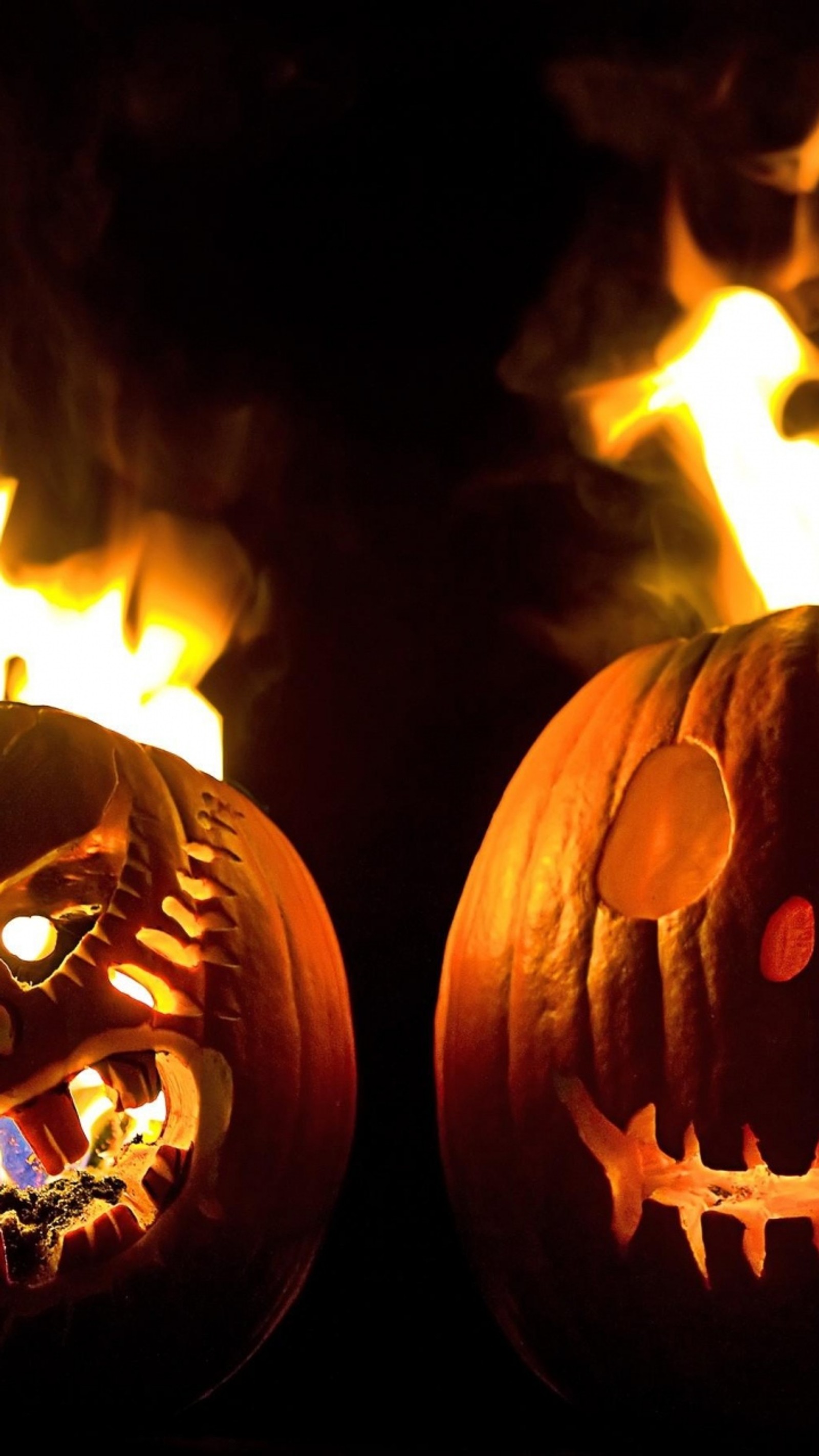 Lade schwarz, gesichter, feuer, halloween, feiertag Hintergrund herunter