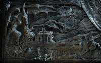 Relief en pierre ancien représentant une bataille dramatique de dragons, avec des sculptures détaillées de créatures mythiques et d'un temple, évoquant des thèmes d'histoire et de fantaisie.