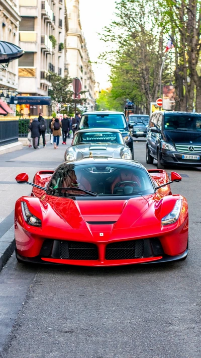 LaFerrari: Ein atemberaubender Hypercar, festgehalten auf den Straßen von Paris