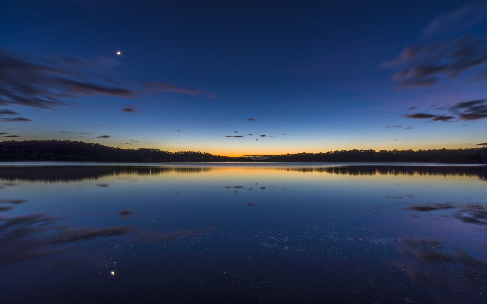 Lade reflexion, wasser, horizont, natur, dämmerung Hintergrund herunter