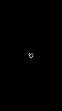 Corazón minimalista sobre fondo negro