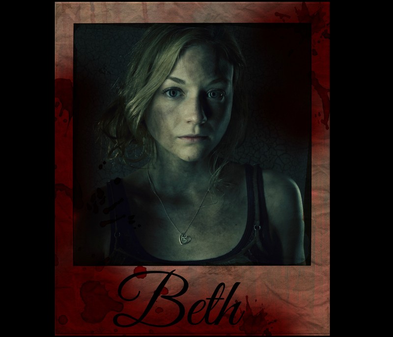 Крупный план женщины с ожерельем на шее (beth greene, ходячие мертвецы, the walking dead, twd)