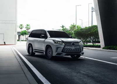 Lexus LX 570: Ein kühler Luxus-SUV in städtischer Umgebung