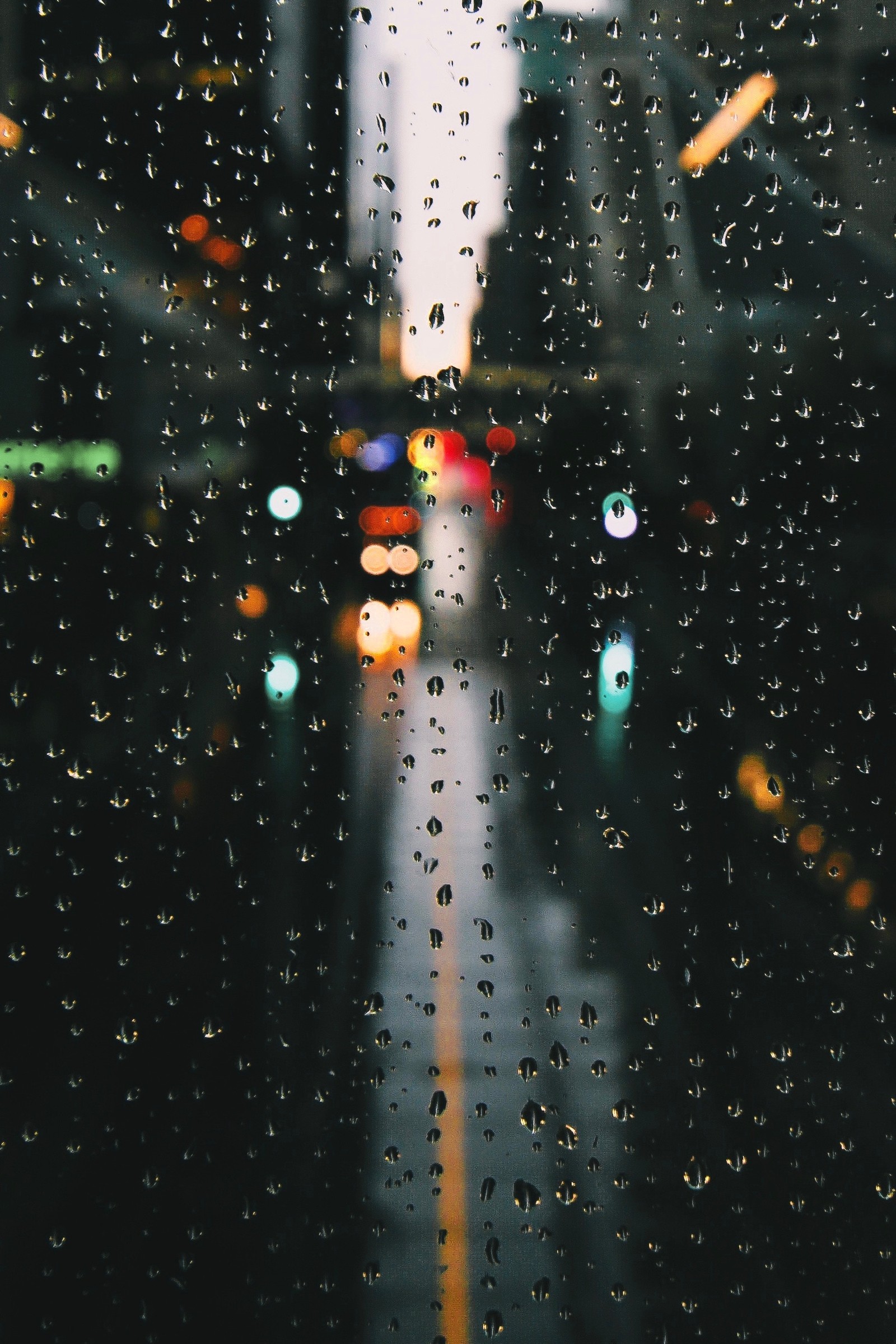 Descargar fondo de pantalla lluvia, agua, precipitación, espacio, gota