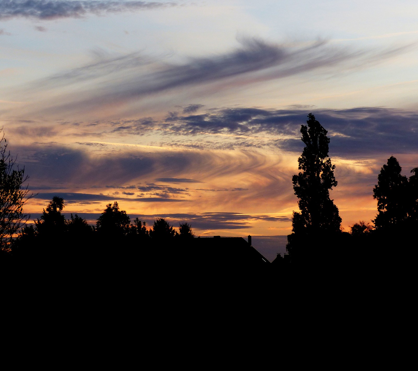 Descargar fondo de pantalla nubes, mañana, naturaleza, agradable, sol