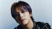 Haechan do NCT 127 exibindo um visual marcante da era "Punch" em "Neo Zone: The Final Round.