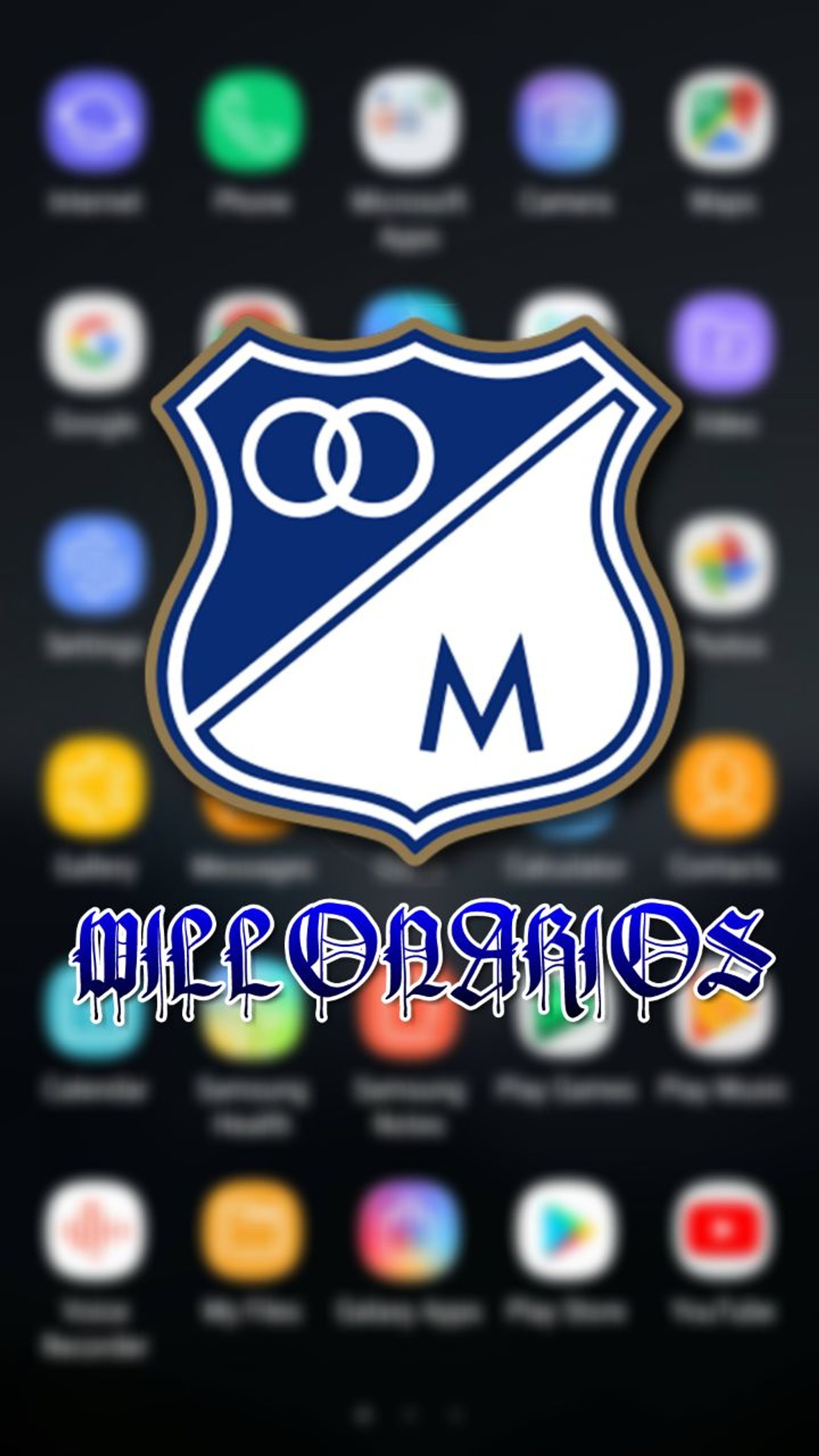 Nahaufnahme eines mobiltelefons mit einem logo darauf (blau, barras, blanco, deportes, equipo)