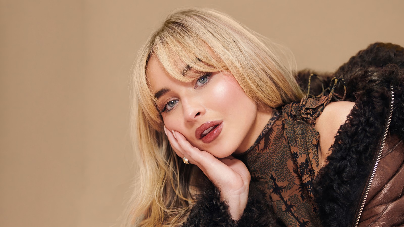 Скачать обои сабрина карпентер, sabrina carpenter, певец, актриса, знаменитость