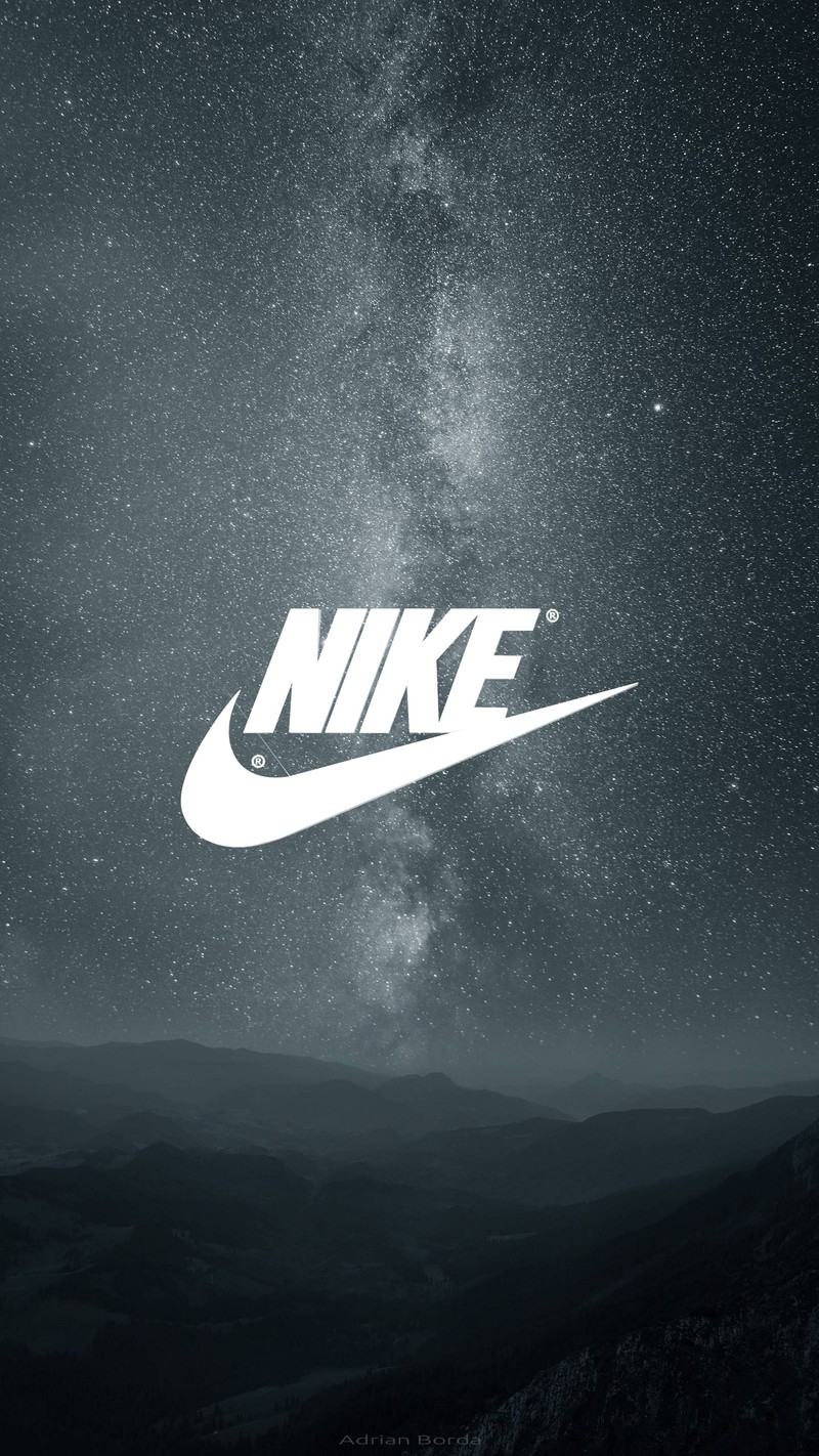 Черно-белая фотография логотипа nike на горе (воздух, бренды, делать, галактика, просто)