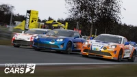 Acción de carreras intensa en Project Cars 3 en la pista