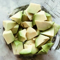 Chayote picado: un ingrediente vegano versátil