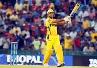 Le Power Play de Dhoni : Le lion de CSK rugit en jaune