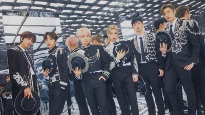 ONEUS: Elegancia del K-Pop en un entorno futurista de espejo negro