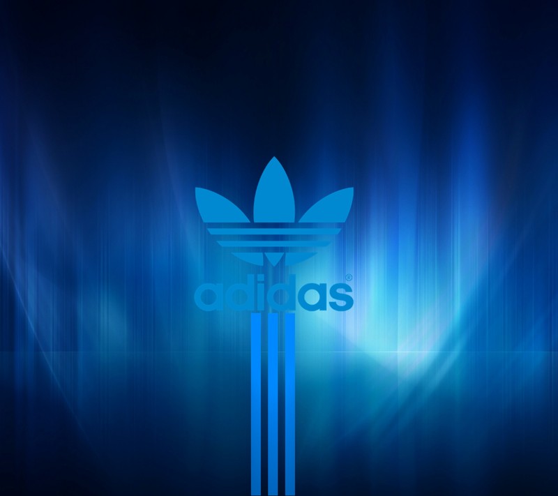 Логотип adidas на синем фоне с размытым фоном (синий)