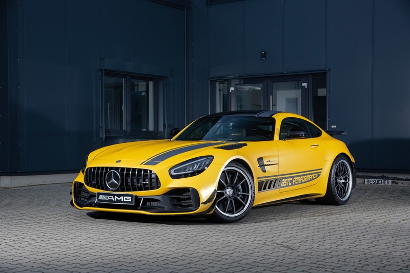 Mercedes amg gts купе с желтой окраской (мерседес амг gt r про, mercedes amg gt r pro, bstc performance, 2022, 5k)