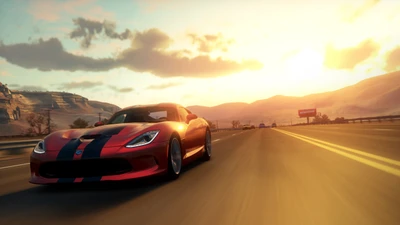 Atardecer dinámico: coche deportivo rojo en la carretera abierta en Forza Horizon