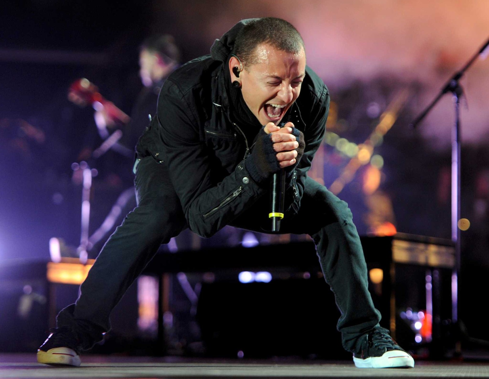 chester bennington, linkin park, performance, music artist, entertainment Download Wallpaper