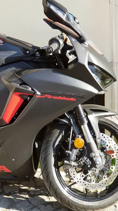 Honda CBR Hornet : Design de moto sportive élégant