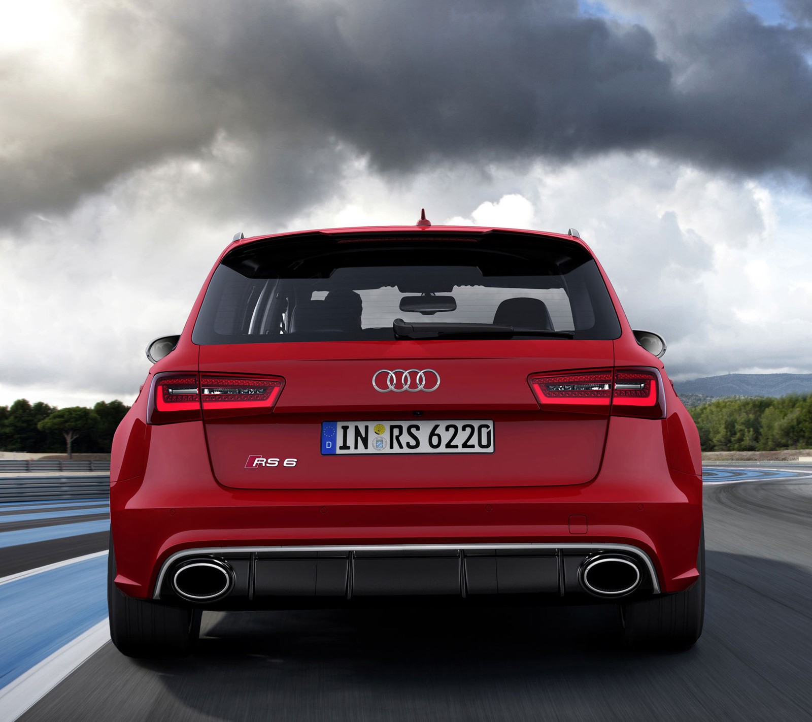 El nuevo sedán rs6 de audi es un coche muy elegante y deportivo (audi, coche, avante, máquina, rojo)