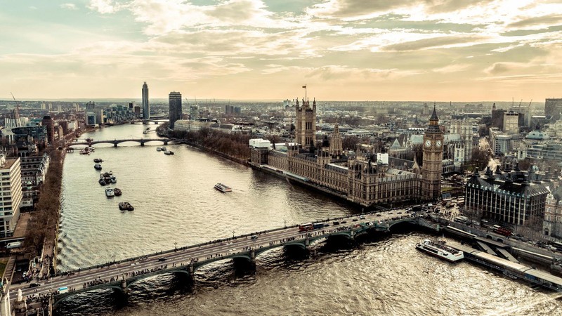 Вид на город с мостом и рекой (биг бен, big ben, вестминстерский дворец, река, город)