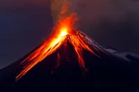 volcán, lava, tipos de erupciones volcánicas, cúpula de lava, forma terrestre volcánica