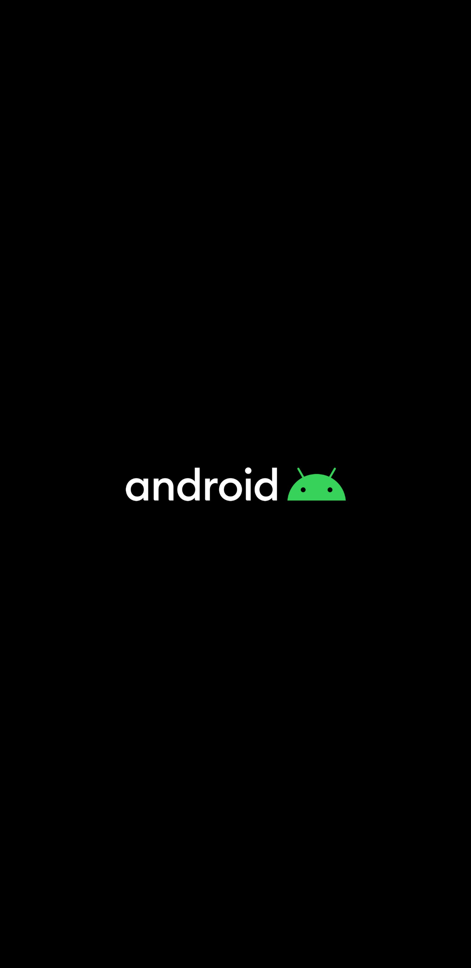 Un gros plan d'un téléphone portable avec un logo vert dessus (android, noir vert)