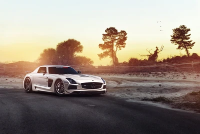 Mercedes AMG SLS ao pôr do sol: Uma fusão de luxo e desempenho