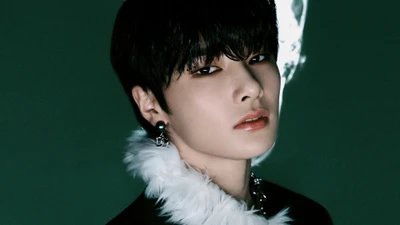 Ян Чжон Ин из Stray Kids в ярком тизере для альбома 'Oddinary