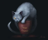 Um gato Burmilla com olhos amarelos marcantes empoleirado em um vaso decorativo, incorporando a essência de um predador de topo em um fundo escuro.