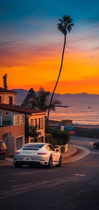 Weißes Sportauto vor einem lebhaften Dämmerung in Los Angeles