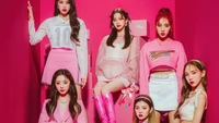 Lightsum: Vibrante grupo de chicas K-Pop en rosa