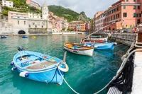 vernazza, wassertransport, wasser, boot, wasserstraße