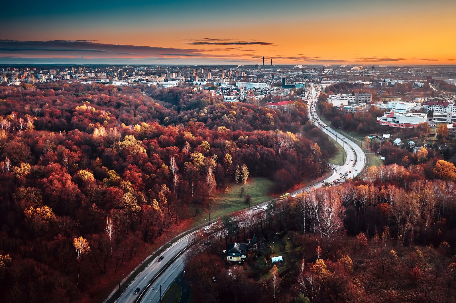 Lade natur, stadtgebiet, stadtbild, stadt, straße Hintergrund herunter