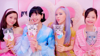 Membres de BLACKPINK profitant de la glace avec des adorables cornets en forme de chat