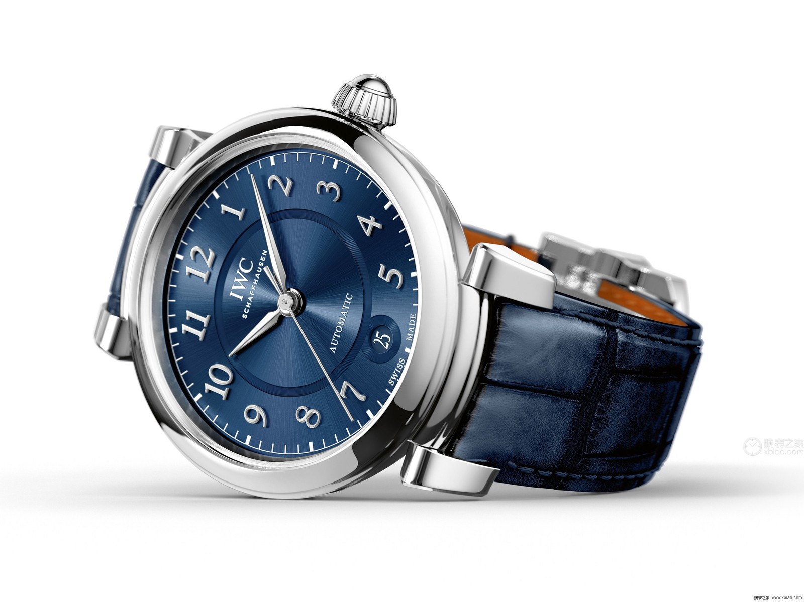 Nahaufnahme einer uhr mit blauem zifferblatt und blauem lederarmband (uhr, schmuck, analoguhr, modeaccessoire, uhrenzubehör)