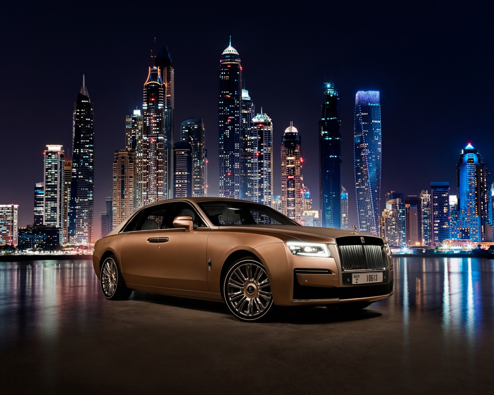 Скачать обои роллс ройс призрак расширенный, rolls royce ghost extended, дубайская марина, ночной город, на заказ