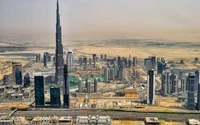 Vista aérea del horizonte de Dubái con el icónico Burj Khalifa en medio de un paisaje urbano moderno.