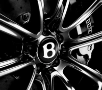 Bentley Radfelgendetail in Schwarz und Silber