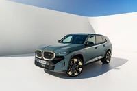 2023 BMW XM: SUV de super desempenho com design marcante