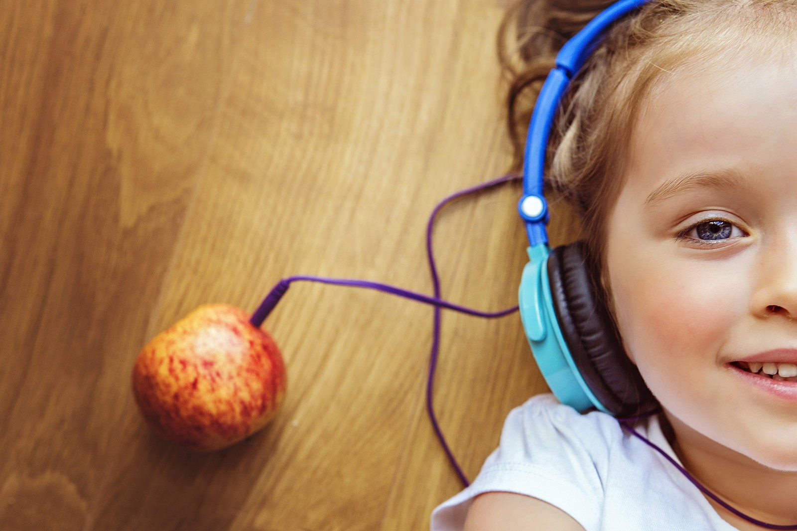 audio equipment, headphones, child, ear, apples wallpaper