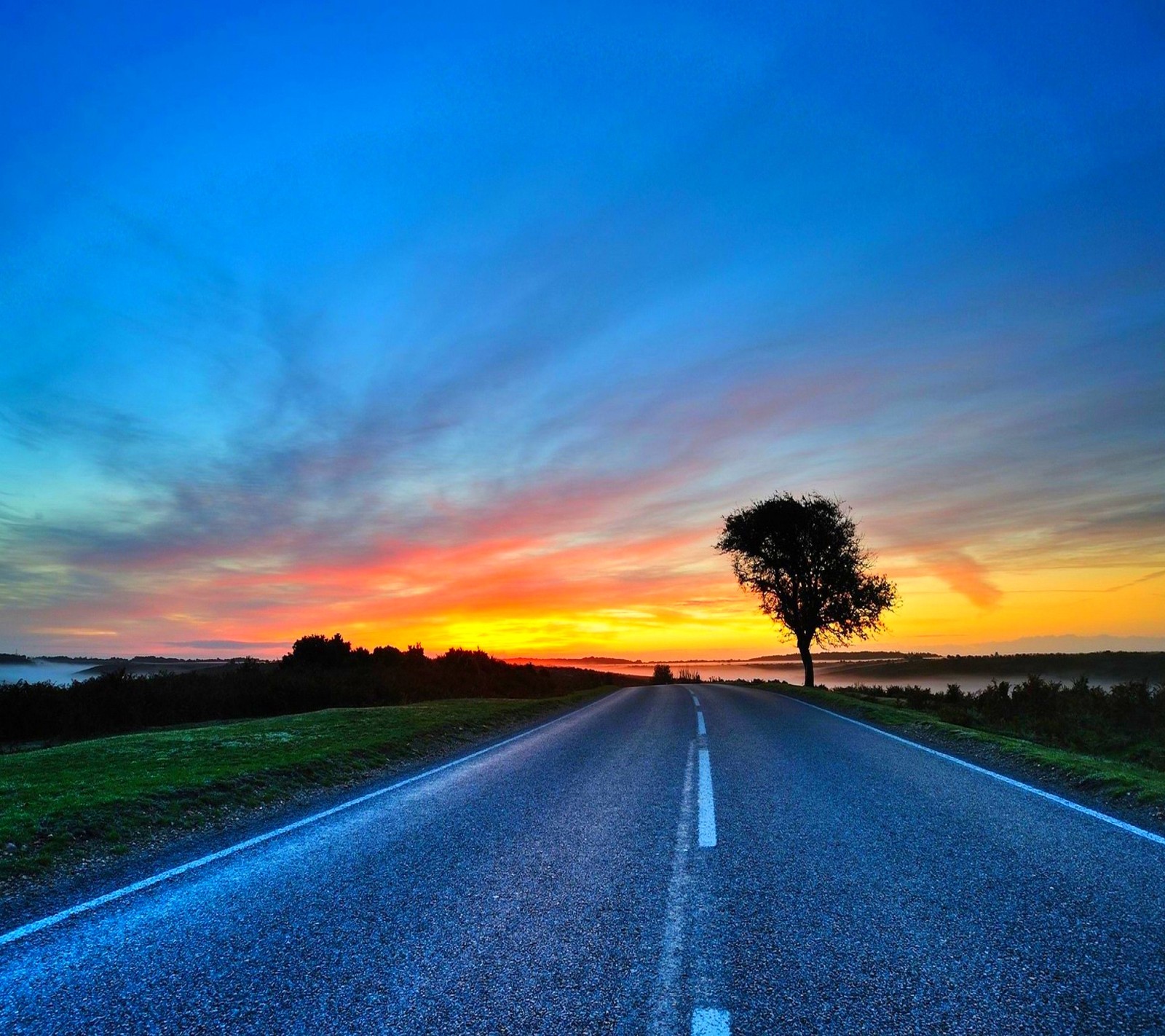 Descargar fondo de pantalla paisaje, naturaleza, camino, cielo, luz del sol